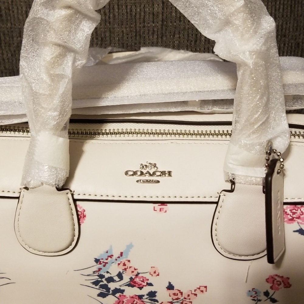 LAST ONE!!! MINI BENNETT SATCHEL CROSS STITCH NWT - Picture 3 of 7